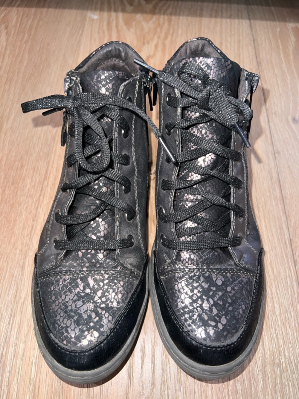 Women's Metallic Black High-Top Lace-Up Sneakers